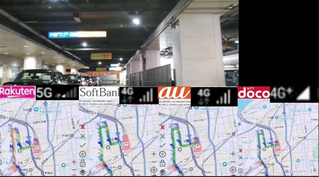 地下立体駐車場通路でのモバイル電波比較コラージュ。
上部は低い天井・柱・駐車車両が並ぶ屋内通路の写真。
中央に4キャリアのアンテナピクトを横並び表示──Rakuten Mobile 5G（1本）、SoftBank 4G（1本）、au 4G（1本）、NTT docomo 4G+（1本）と、いずれも弱電界。
下段は同区間走行ログを色分け可視化したGoogleマップ4枚。青＝強電界、緑＝中程度、赤×＝圏外で、屋内・コンクリート遮蔽による電波減衰や断続区間を示す。都市地下駐車場環境における4キャリア実測電波状況を網羅した一次情報比較画像。
